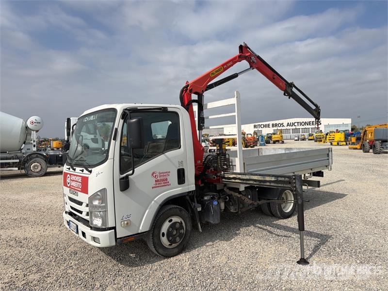 Isuzu PK3400 on Isuzu N1R Boom Truck Kranwagen