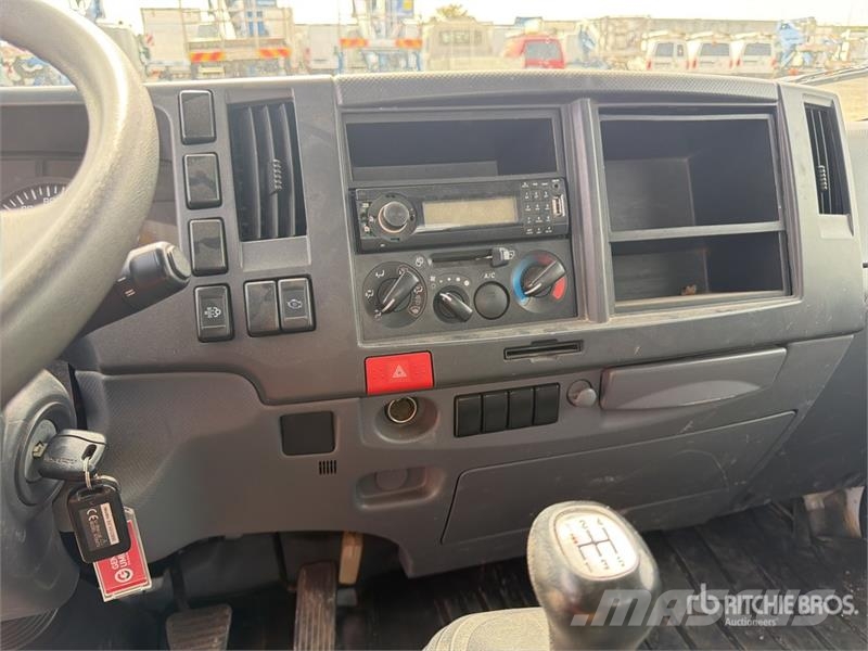 Isuzu PK3400 on Isuzu N1R Boom Truck Kranwagen