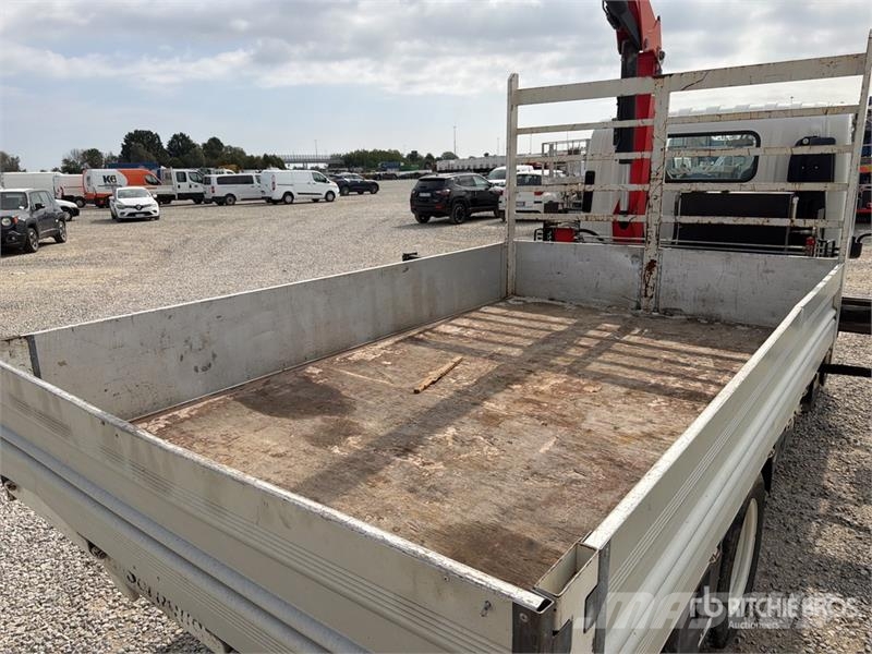 Isuzu PK3400 on Isuzu N1R Boom Truck Kranwagen