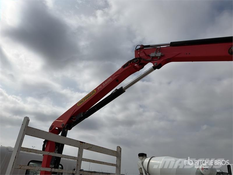 Isuzu PK3400 on Isuzu N1R Boom Truck Kranwagen