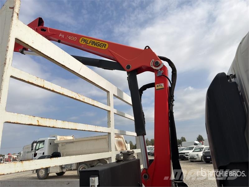 Isuzu PK3400 on Isuzu N1R Boom Truck Kranwagen