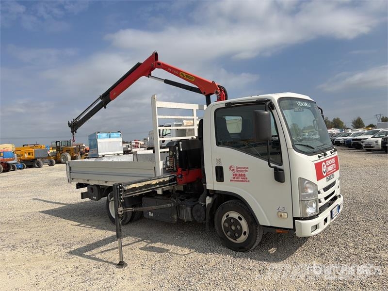 Isuzu PK3400 on Isuzu N1R Boom Truck Kranwagen
