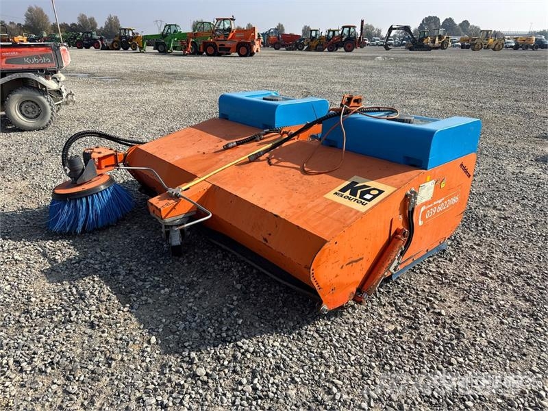Italclean Classic Medium 180.1 Skid Steer Broom Süpürgeler