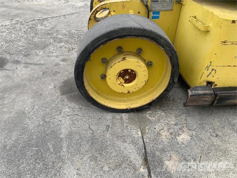 Iteco BI92S Electric Articulating Boom Lift رافعات سلة مفصلية