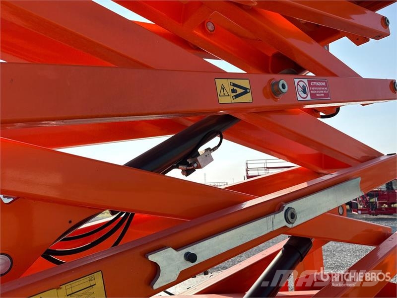 Iteco IT12180DE Diesel Scissor Lift Käärtõstukid