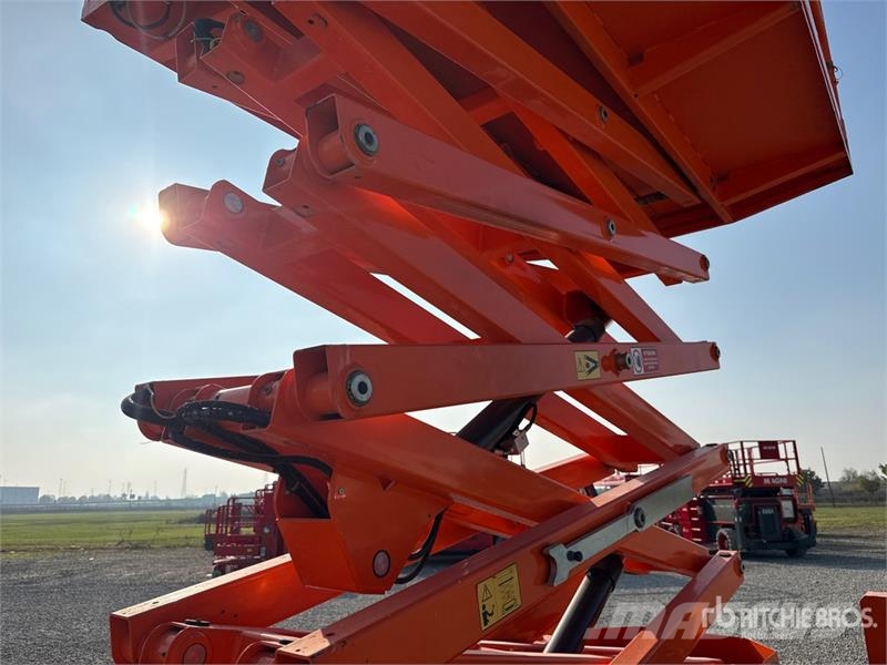 Iteco IT12180DE Diesel Scissor Lift Käärtõstukid