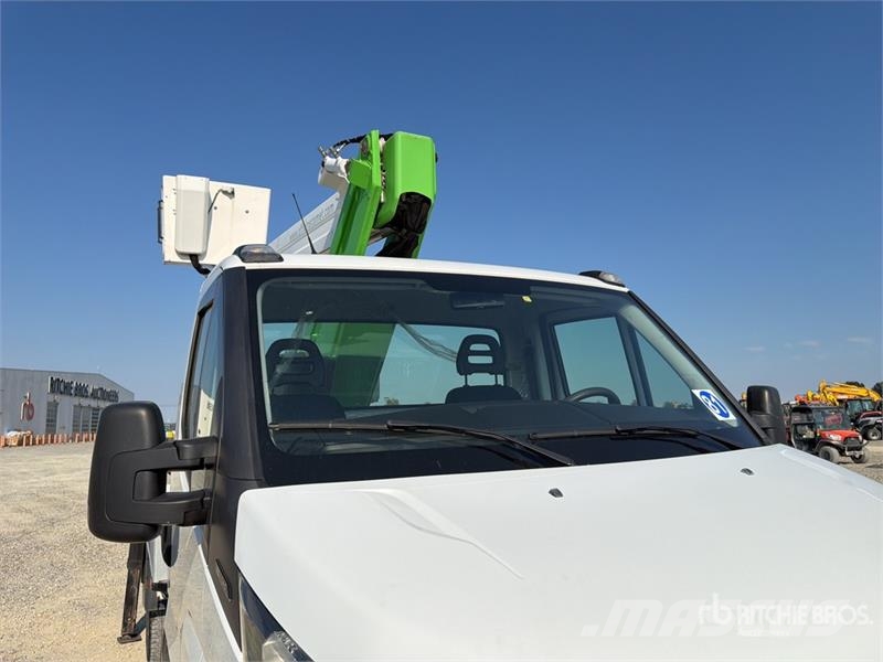 Iveco 19-8,5 HQ 19 m on Iveco Daily 35-140 Bucket Truck LKW-Arbeitsbühnen