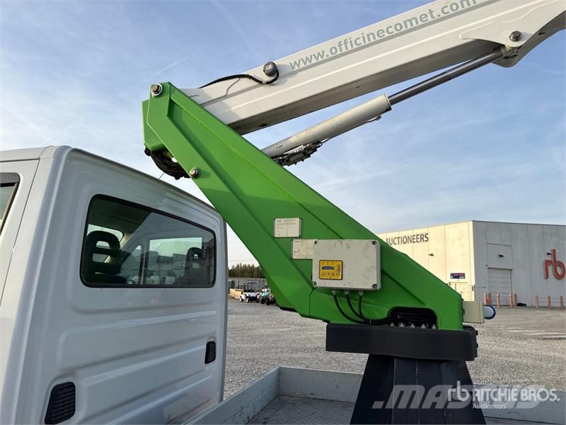 Iveco 20 m on Iveco Daily 35-140 Bucket Truck Plataformas aéreas montadas em caminhão