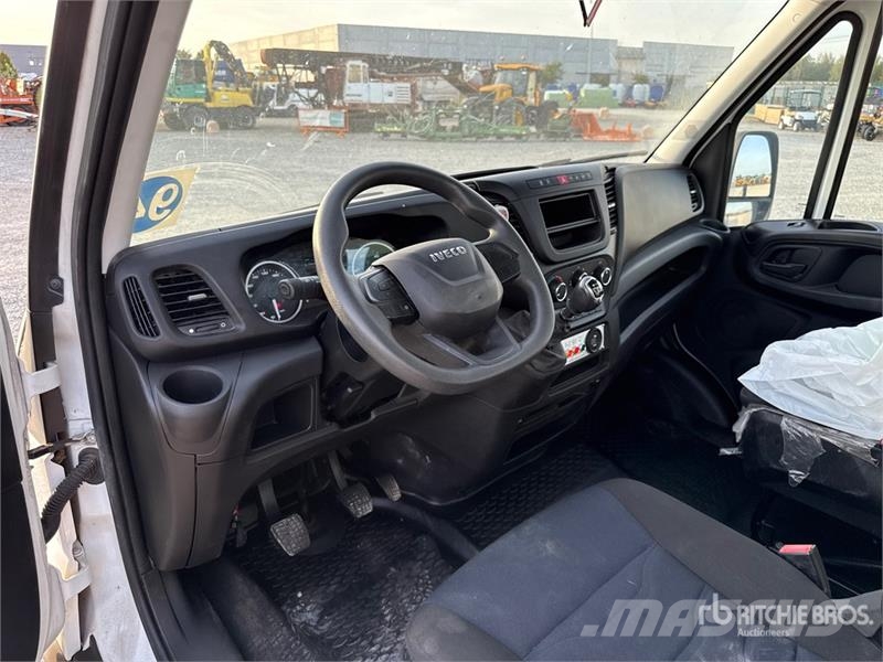 Iveco 20 m on Iveco Daily 35-140 Bucket Truck Plataformas aéreas montadas em caminhão