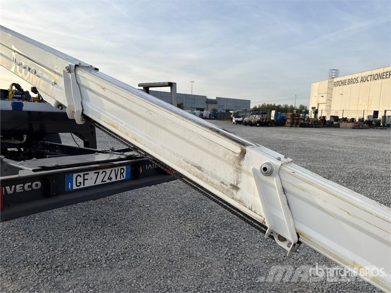 Iveco 20 m on Iveco Daily 35-140 Bucket Truck Plataformas aéreas montadas em caminhão