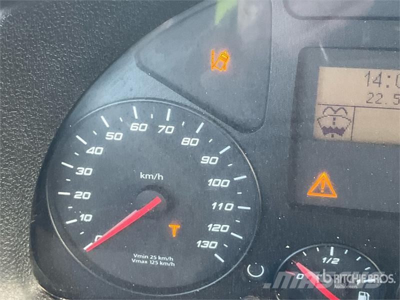 Iveco 220 T7 4x2 EuroCargo 4x2 S/A Dump Truck Camion ribaltabili