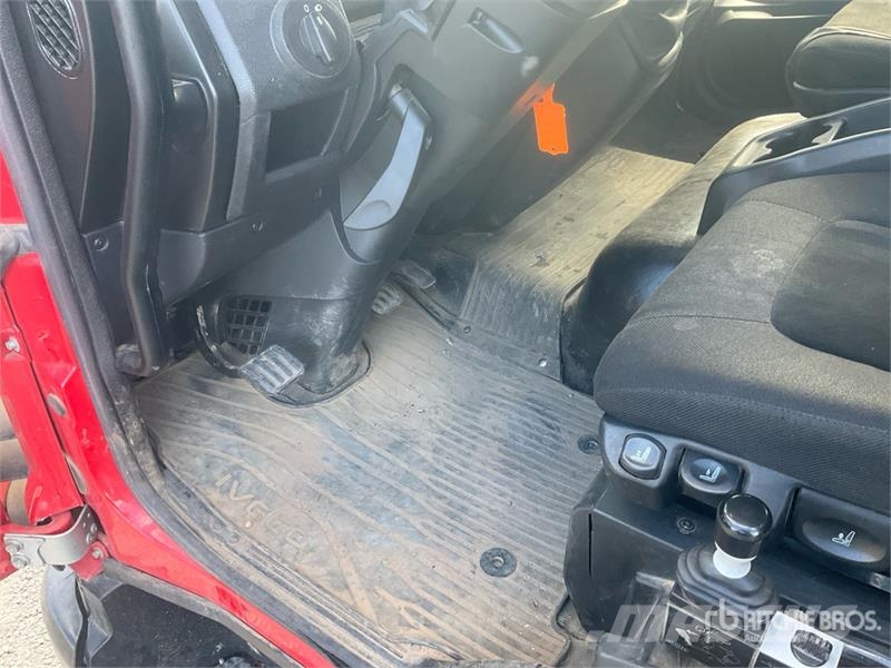 Iveco 220 T7 4x2 EuroCargo 4x2 S/A Dump Truck Camion ribaltabili
