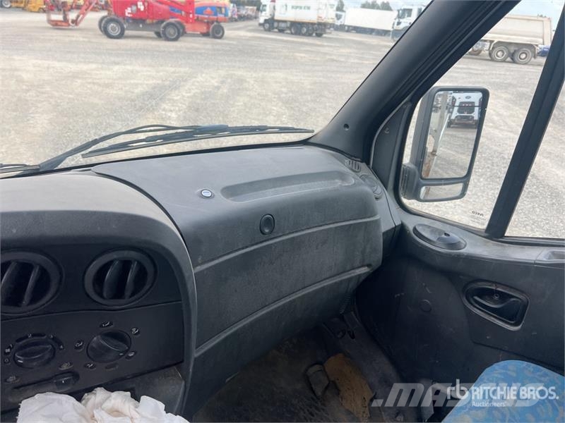 Iveco 29L9 Flatbed Truck Flatbed/Dropside trucks