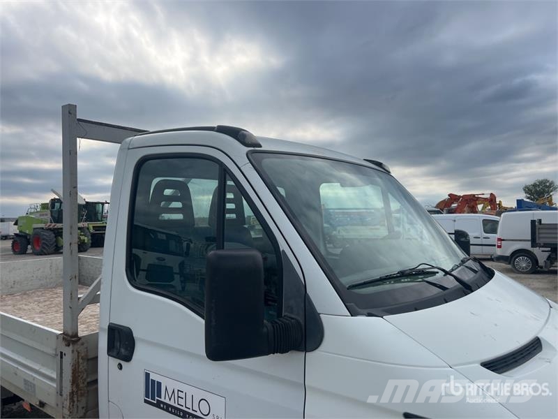 Iveco 29L9 Flatbed Truck Flatbed/Dropside trucks