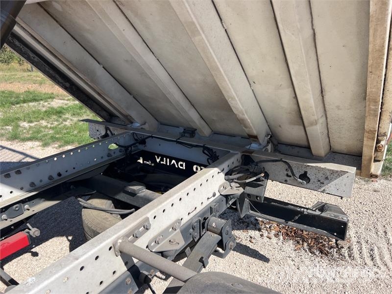 Iveco 35-12 Camion Benne Dump Truck Savivarčių priekabų vilkikai