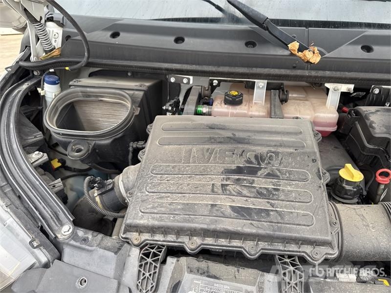 Iveco 35-160 4x2 Camion Benne Dump Truck شاحنات قلابة