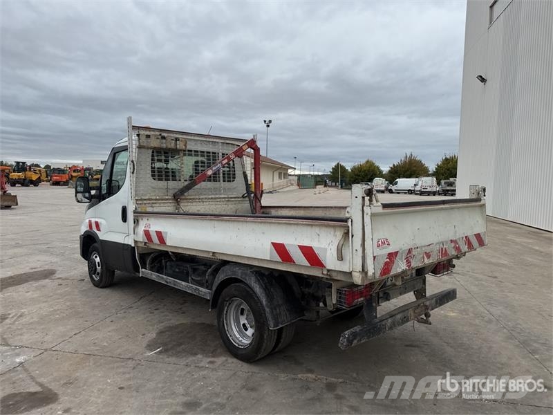 Iveco 35-160 4x2 Camion Benne Dump Truck شاحنات قلابة