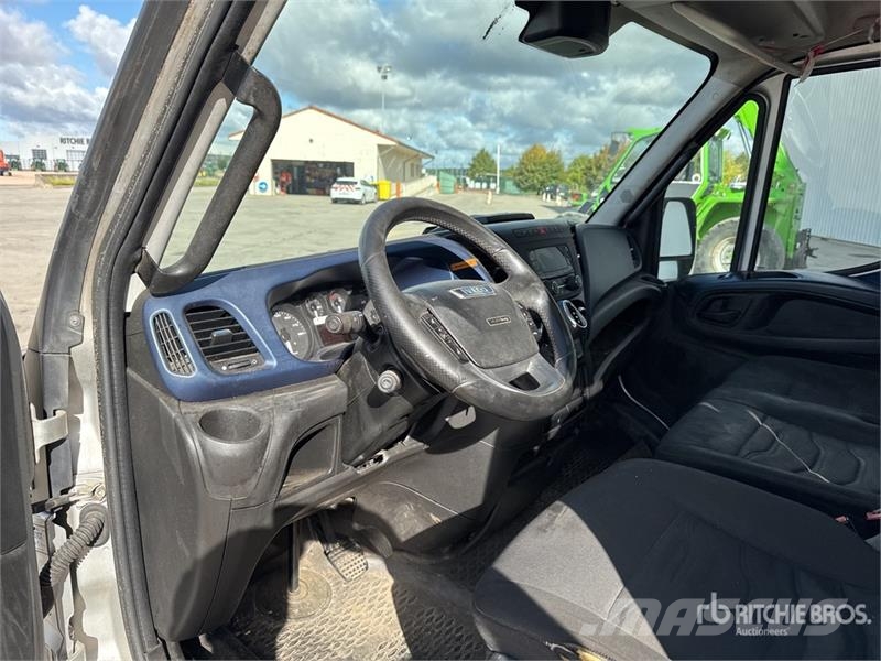 Iveco 35-160 Hi Matic Vans Cargo Van 패널 화물차