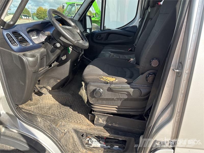 Iveco 35-160 Hi Matic Vans Cargo Van 패널 화물차