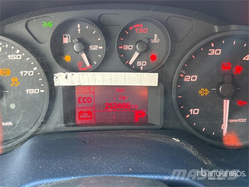 Iveco 35-160 Hi Matic Vans Cargo Van 패널 화물차