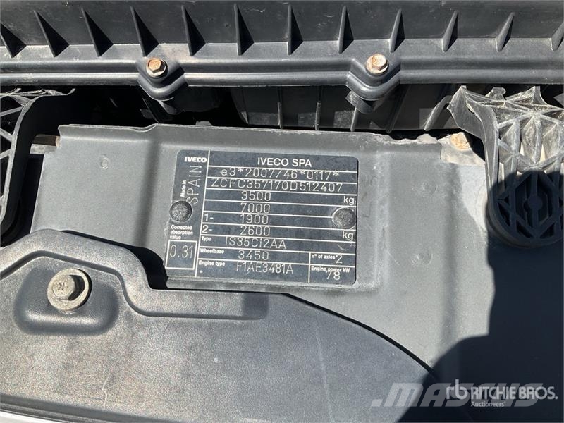 Iveco 35C11 Camion Benne Dump Truck Caminhões basculantes