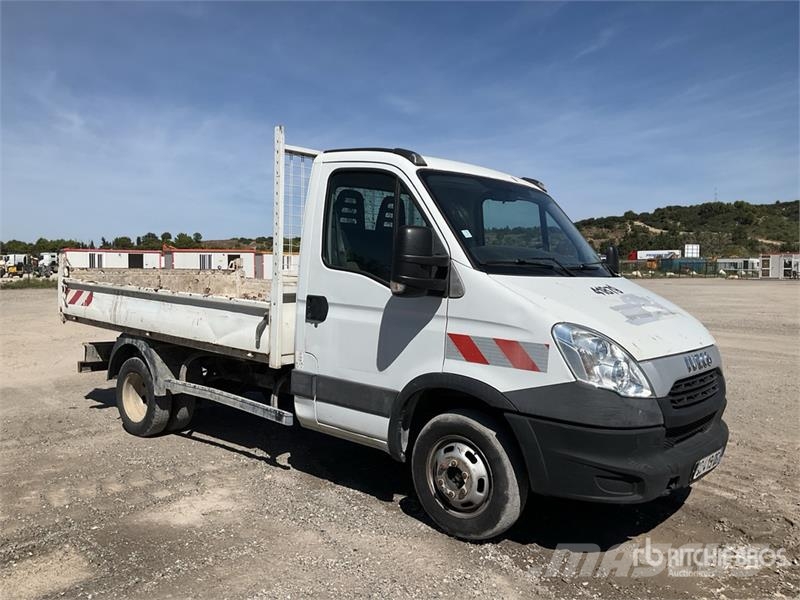 Iveco 35C11 Camion Benne Dump Truck Caminhões basculantes