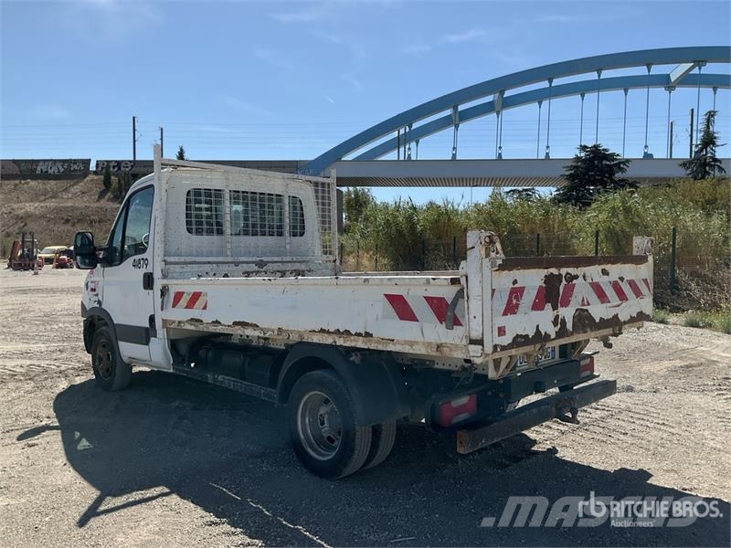 Iveco 35C11 Camion Benne Dump Truck Caminhões basculantes