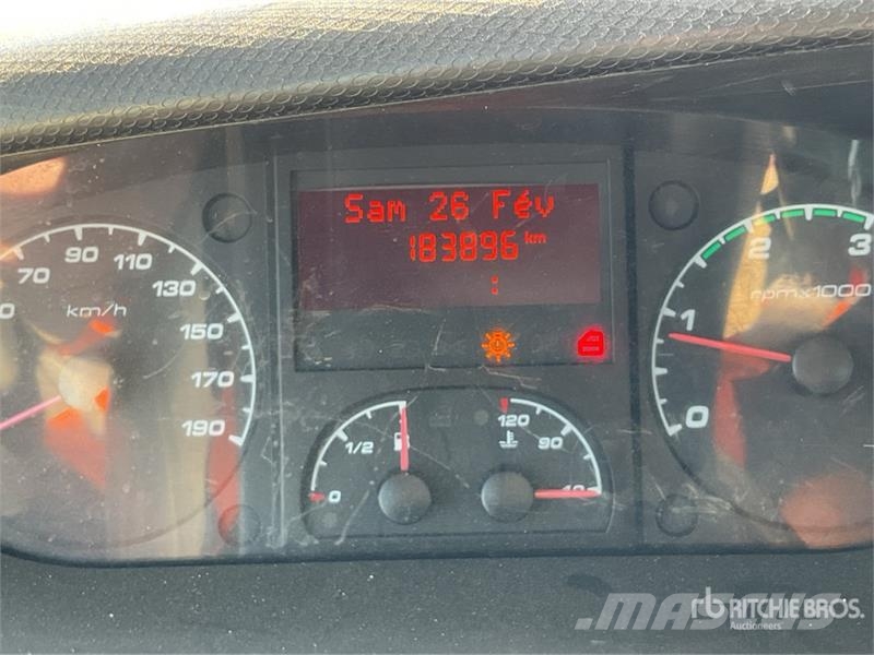 Iveco 35C11 Camion Benne Dump Truck Caminhões basculantes