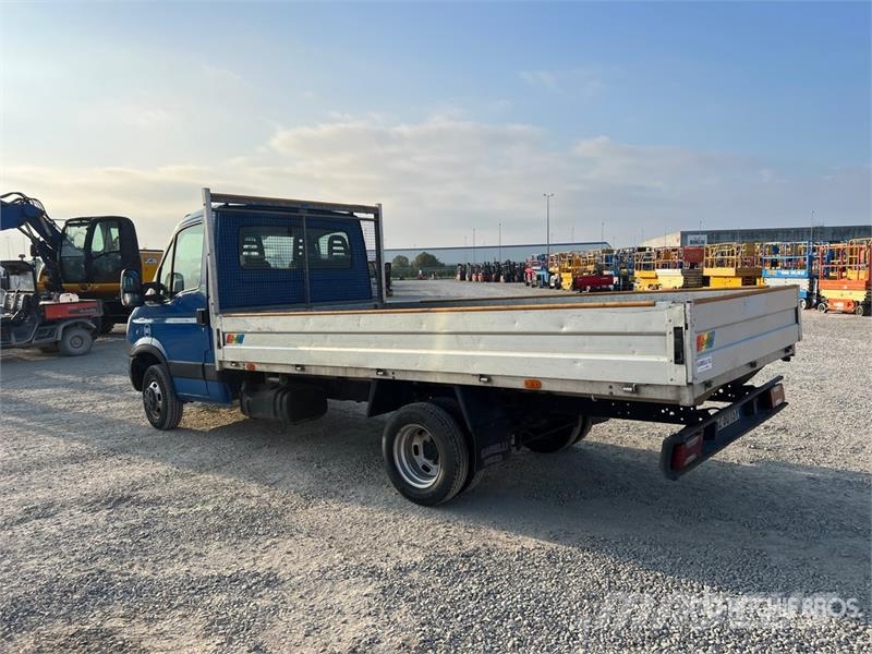 Iveco 35C11 Flatbed Truck Platós / Ponyvás teherautók