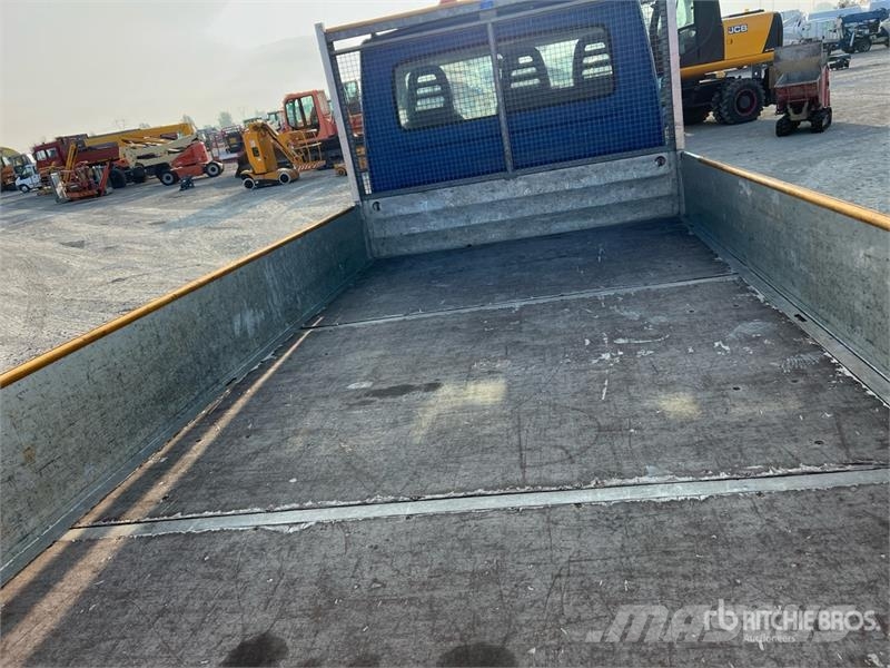 Iveco 35C11 Flatbed Truck Platós / Ponyvás teherautók