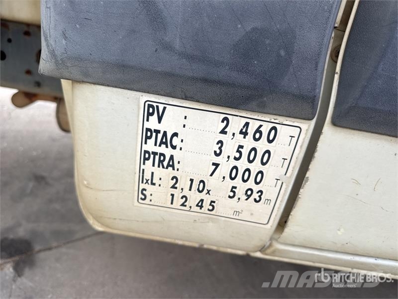 Iveco 35C12 4x2 Camion Benne Dump Truck Kipper