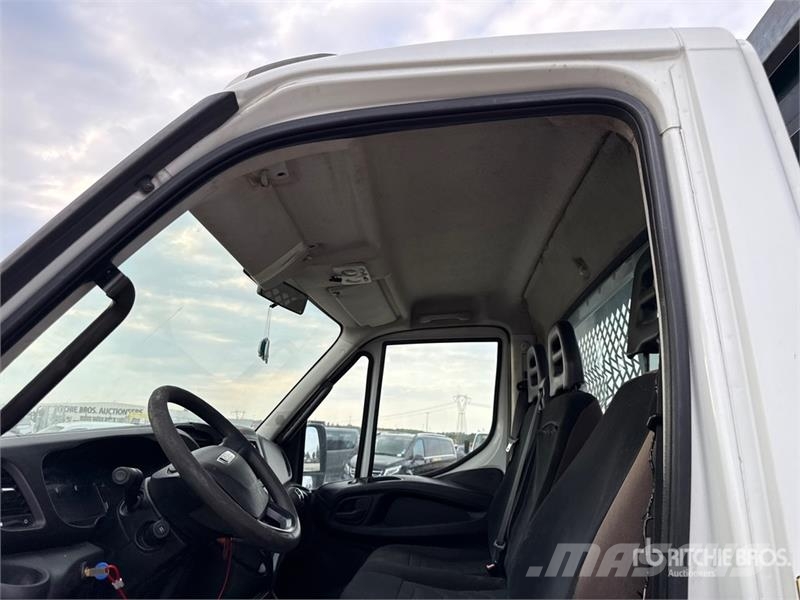 Iveco 35C12 Dump Truck (Inoperable) Tipper trucks