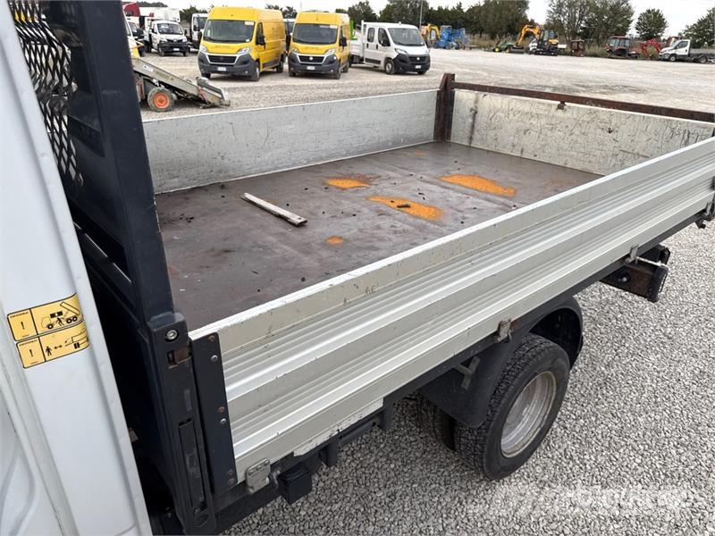 Iveco 35C12 Dump Truck (Inoperable) Tipper trucks