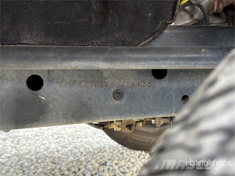 Iveco 35C12 Dump Truck (Inoperable) Tipper trucks