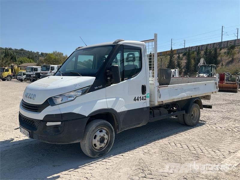 Iveco 35C14 4x2 Camion Benne Dump Truck (Inoperable) شاحنات قلابة