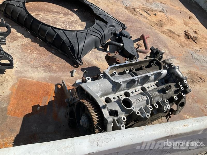 Iveco 35C14 4x2 Camion Benne Dump Truck (Inoperable) شاحنات قلابة