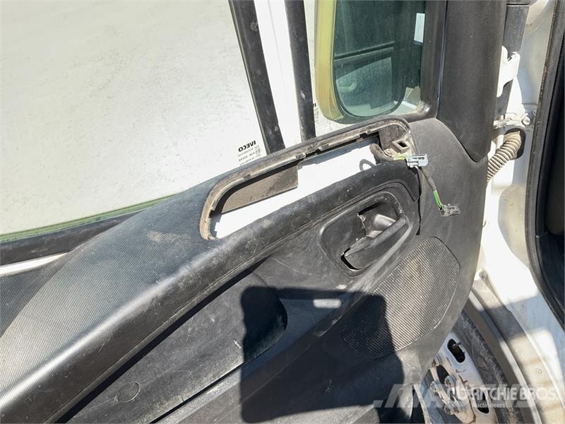 Iveco 35C14 4x2 Camion Benne Dump Truck (Inoperable) شاحنات قلابة