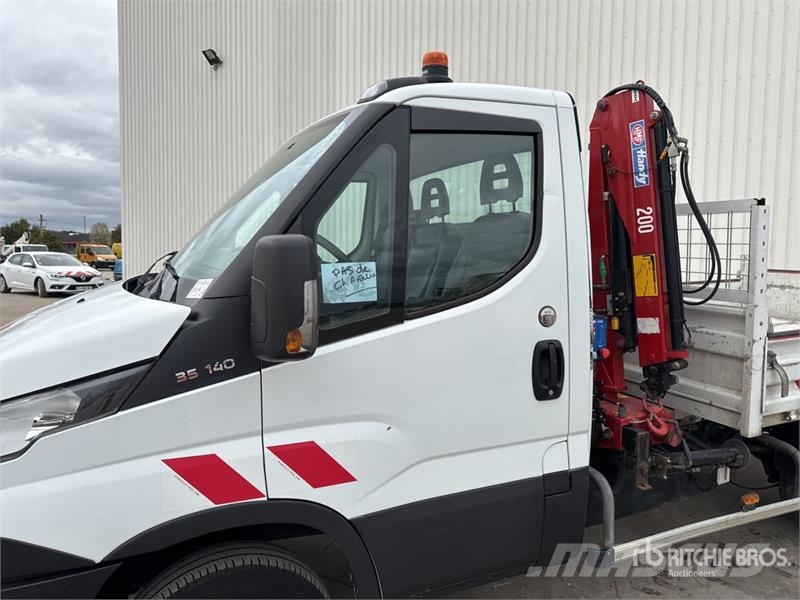 Iveco 35C14 Camion Benne Dump Truck Camion benne