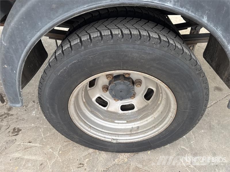 Iveco 35C14 Camion Benne Dump Truck Camion benne