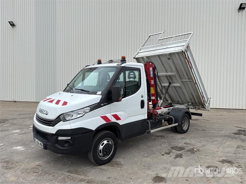 Iveco 35C14 Camion Benne Dump Truck Camion benne