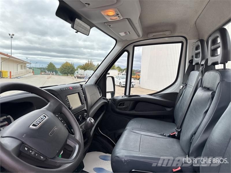 Iveco 35C14 Camion Benne Dump Truck Camion benne