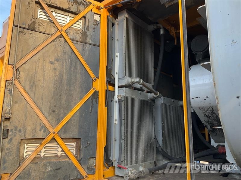 Iveco 450 6x4 Vacuum Excavator Truck Combi / vacuum trucks