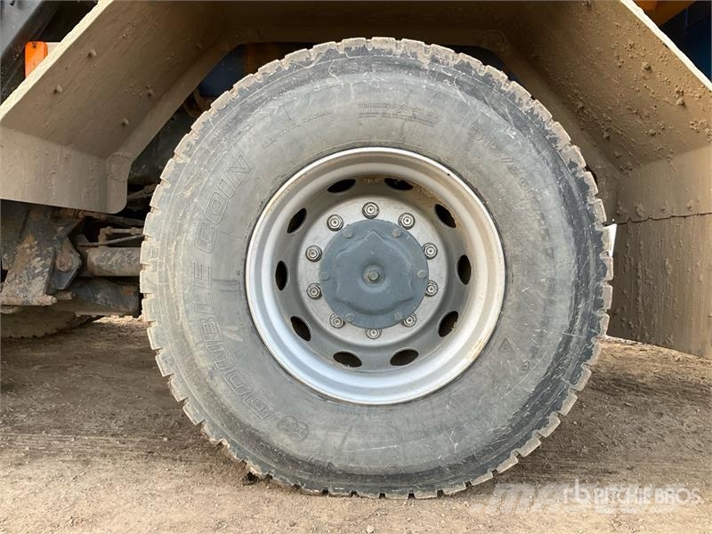 Iveco 450 6x4 Vacuum Excavator Truck Combi / vacuum trucks