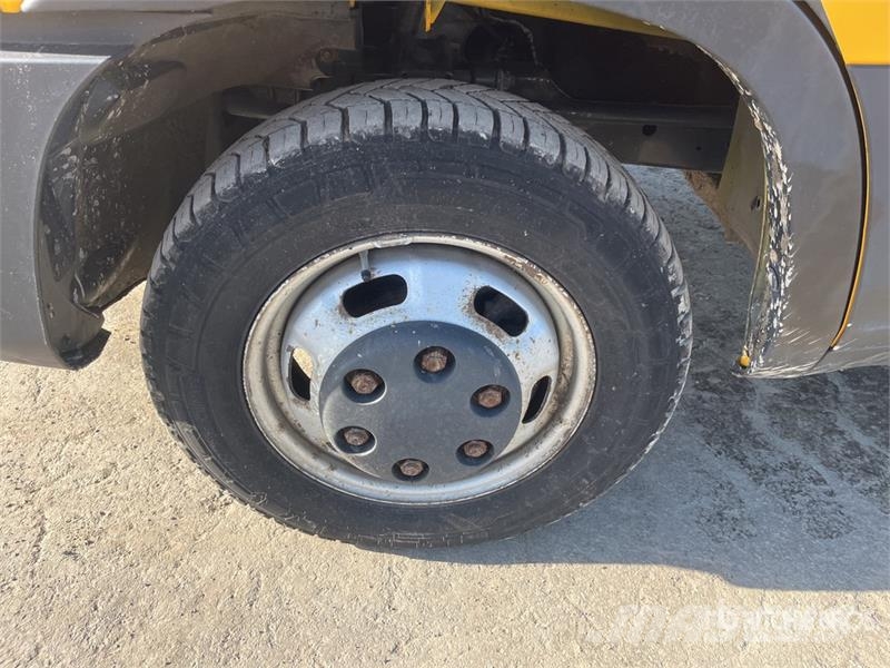 Iveco 50 C17 4x2 Service Truck Комбинированные дорожные машины