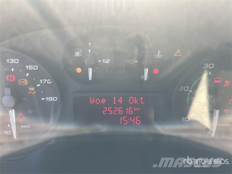 Iveco 50 C17 4x2 Service Truck Комбинированные дорожные машины