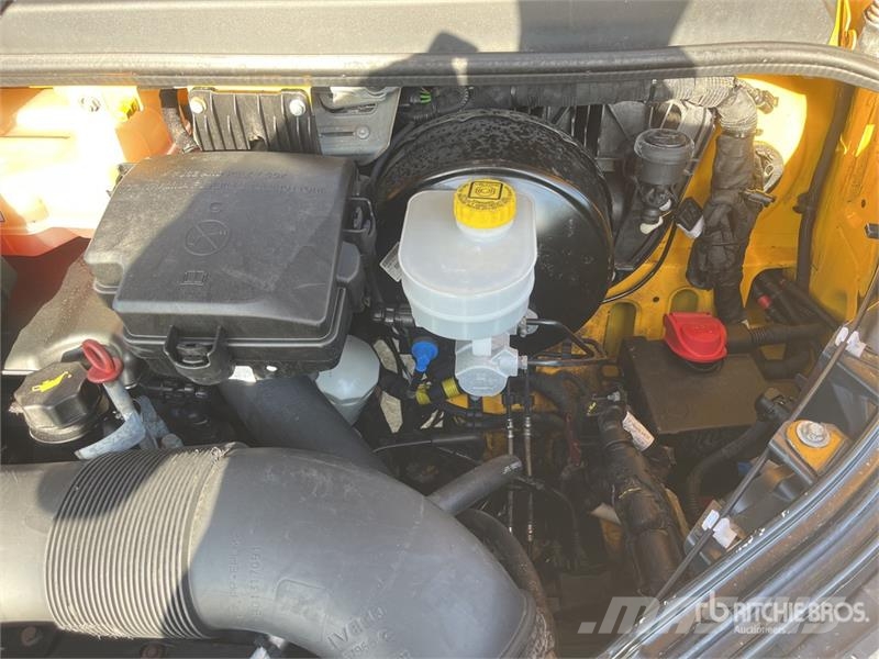Iveco 50 C17 4x2 Service Truck Комбинированные дорожные машины
