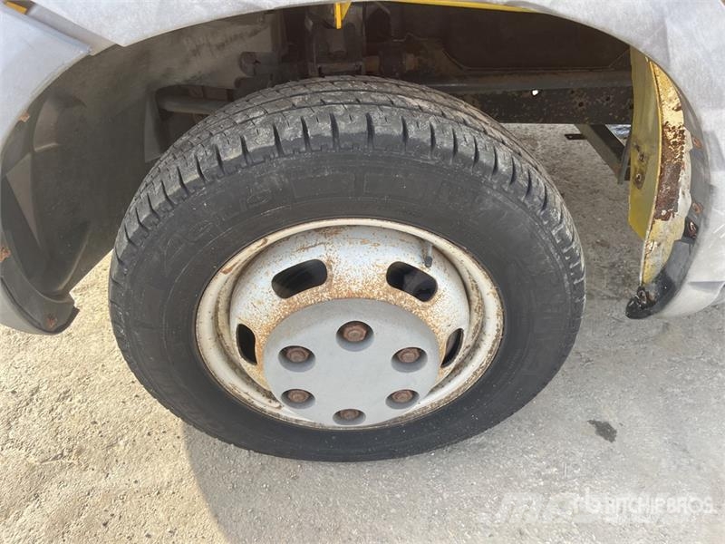 Iveco 50C35 4x2 Service Truck (Inoperable) Комбинированные дорожные машины