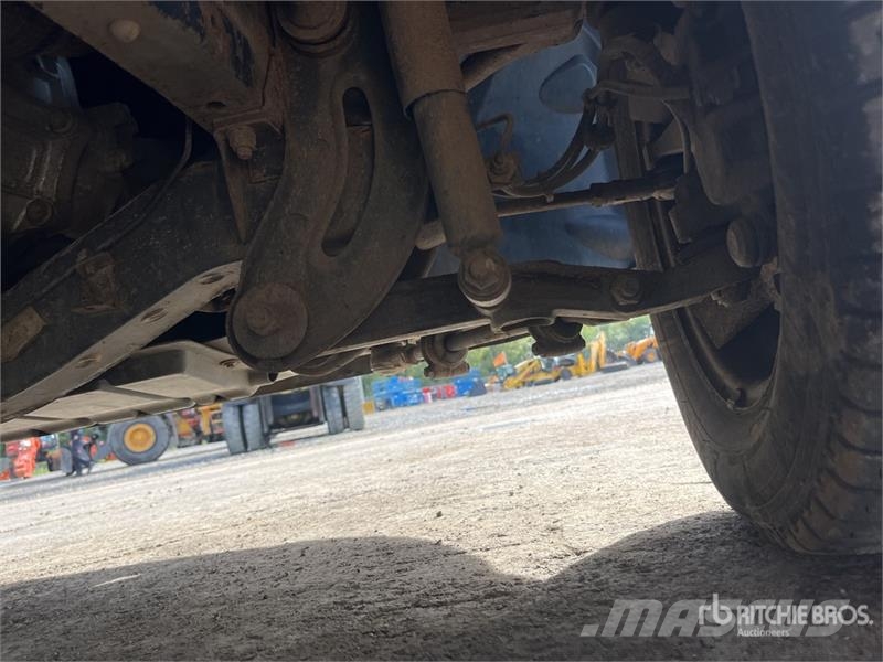 Iveco 50C35 4x2 Service Truck (Inoperable) Комбинированные дорожные машины