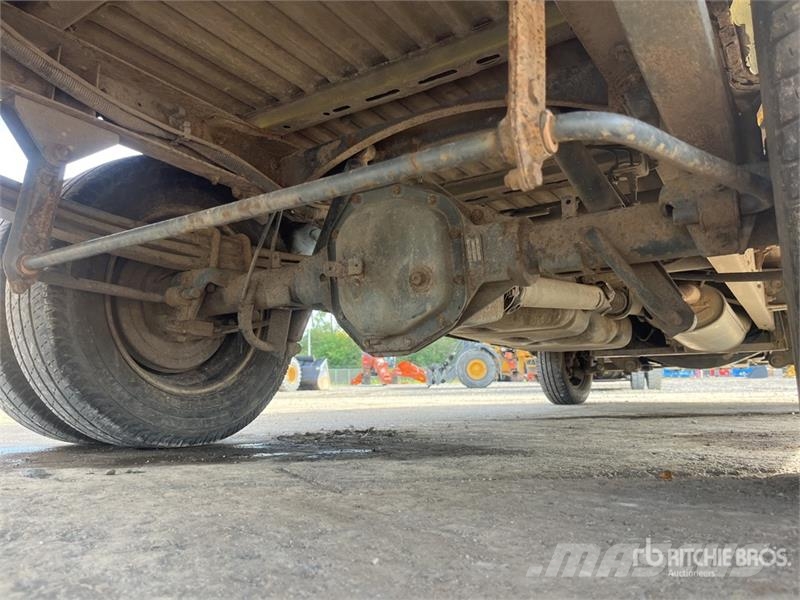 Iveco 50C35 4x2 Service Truck (Inoperable) Комбинированные дорожные машины