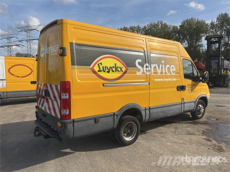 Iveco 50C35 4x2 Service Truck (Inoperable) Комбинированные дорожные машины